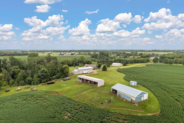 $1,150,000 | 2312 Becker Trail, Faribault, MN 55021