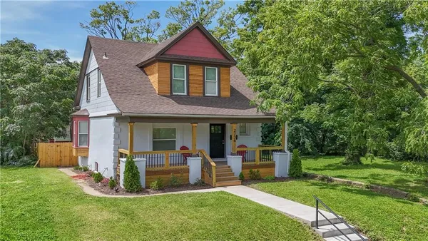$259,500 | 2736 Olive Street, Kansas City, MO 64109
