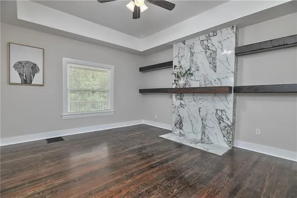 $259,500 | 2736 Olive Street, Kansas City, MO 64109