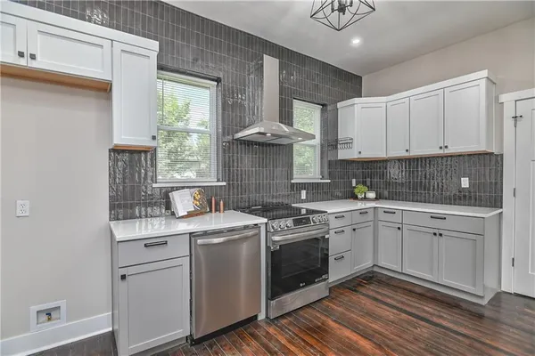 $259,500 | 2736 Olive Street, Kansas City, MO 64109