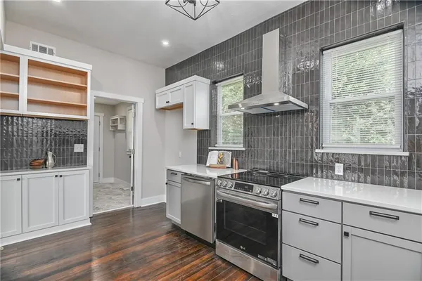 $259,500 | 2736 Olive Street, Kansas City, MO 64109