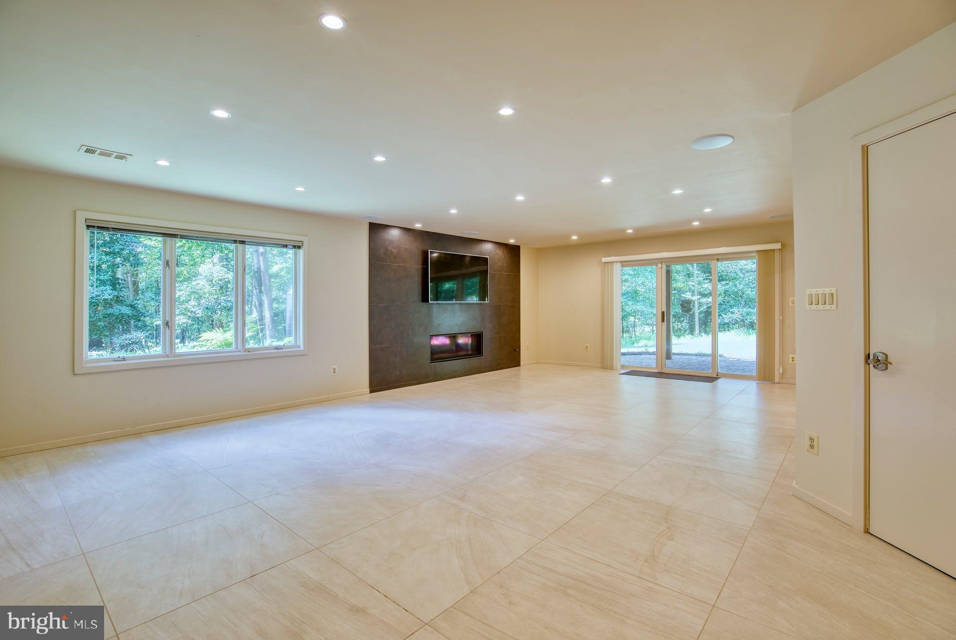 11406 Fieldstone Lane Reston, VA 20191 - Photo 42 of 58 Italian Tile floors