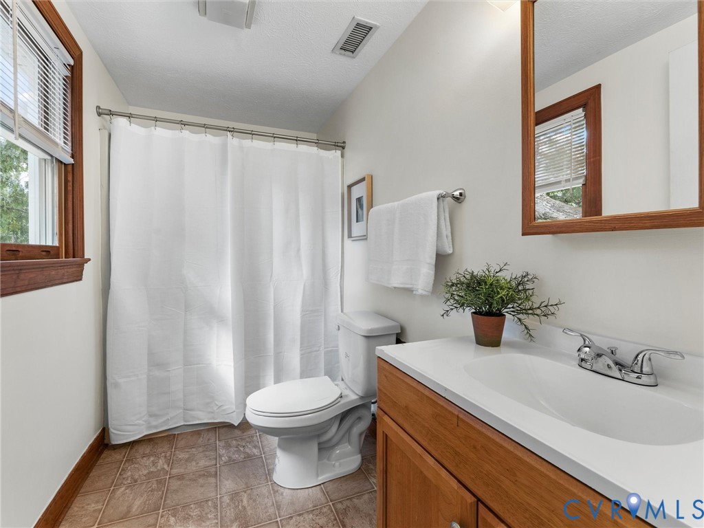 5235 Martin Road Kents Store, VA 23084 - Photo 30 of 43