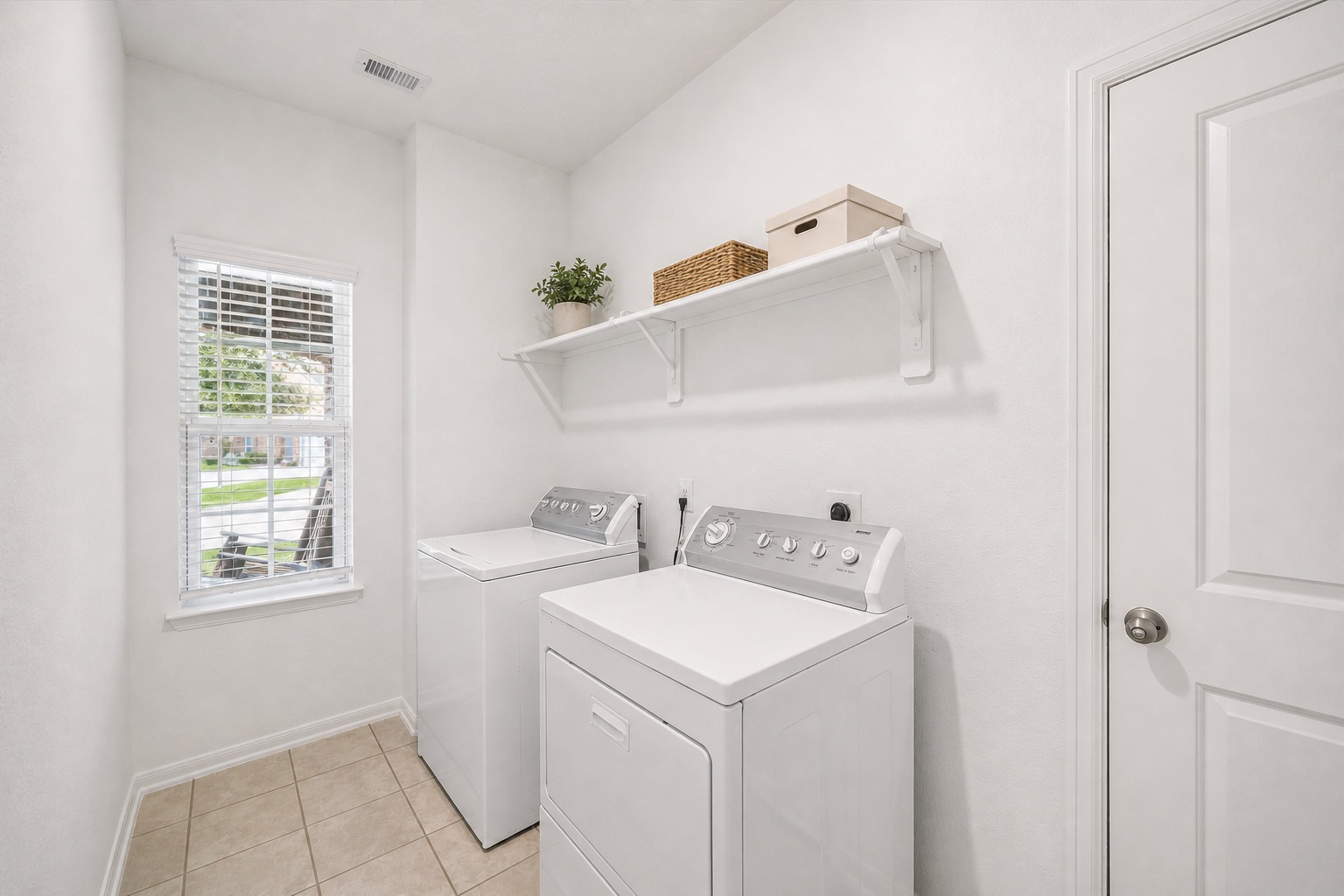 3354 Harmony View Lane Spring, TX 77386 - Photo 12 of 18 a utility room with sink dryer and washer