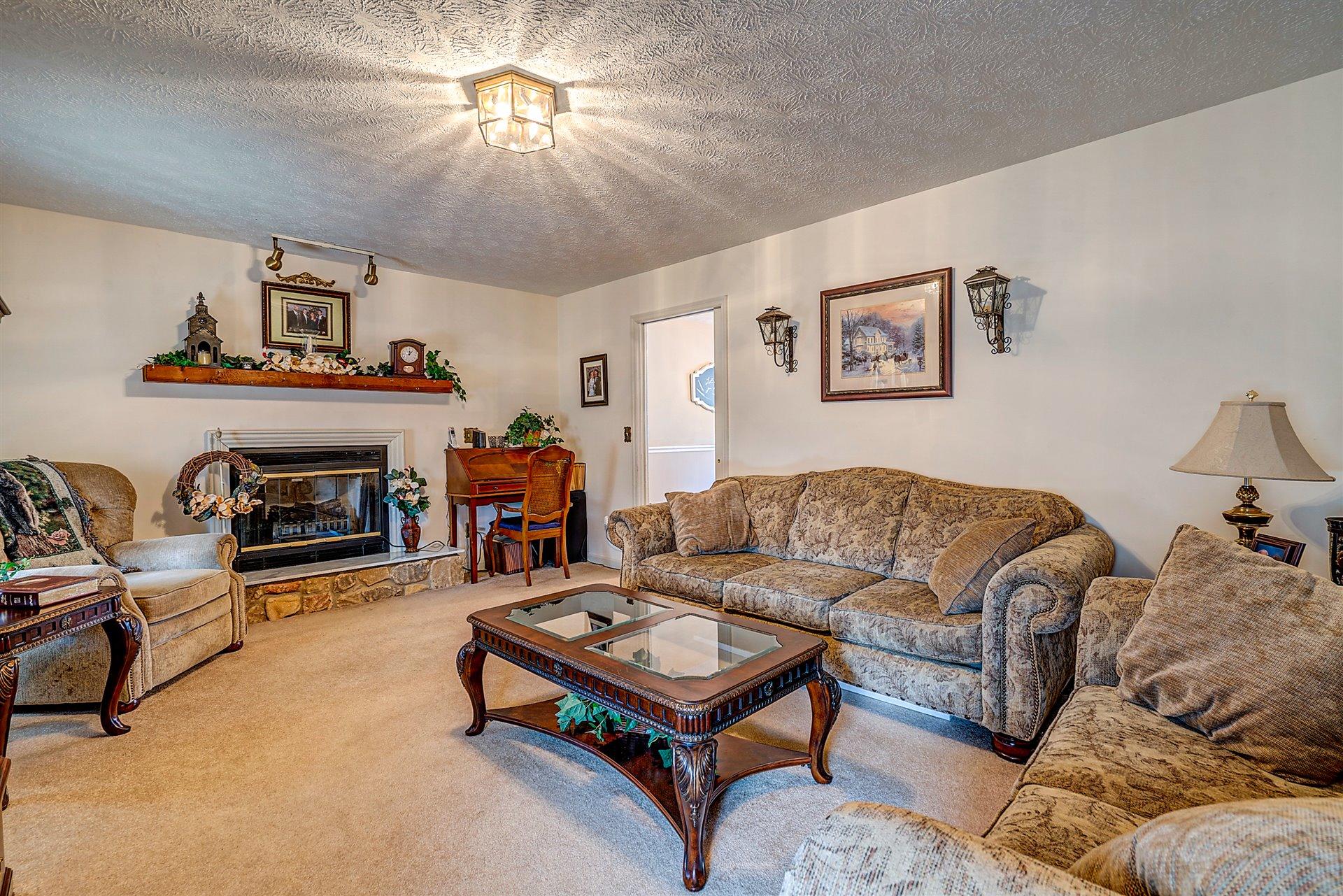 967 Old Forge Road Callaway, VA 24067 - Photo 6 of 29 06-DSC00011_2_3_4_5