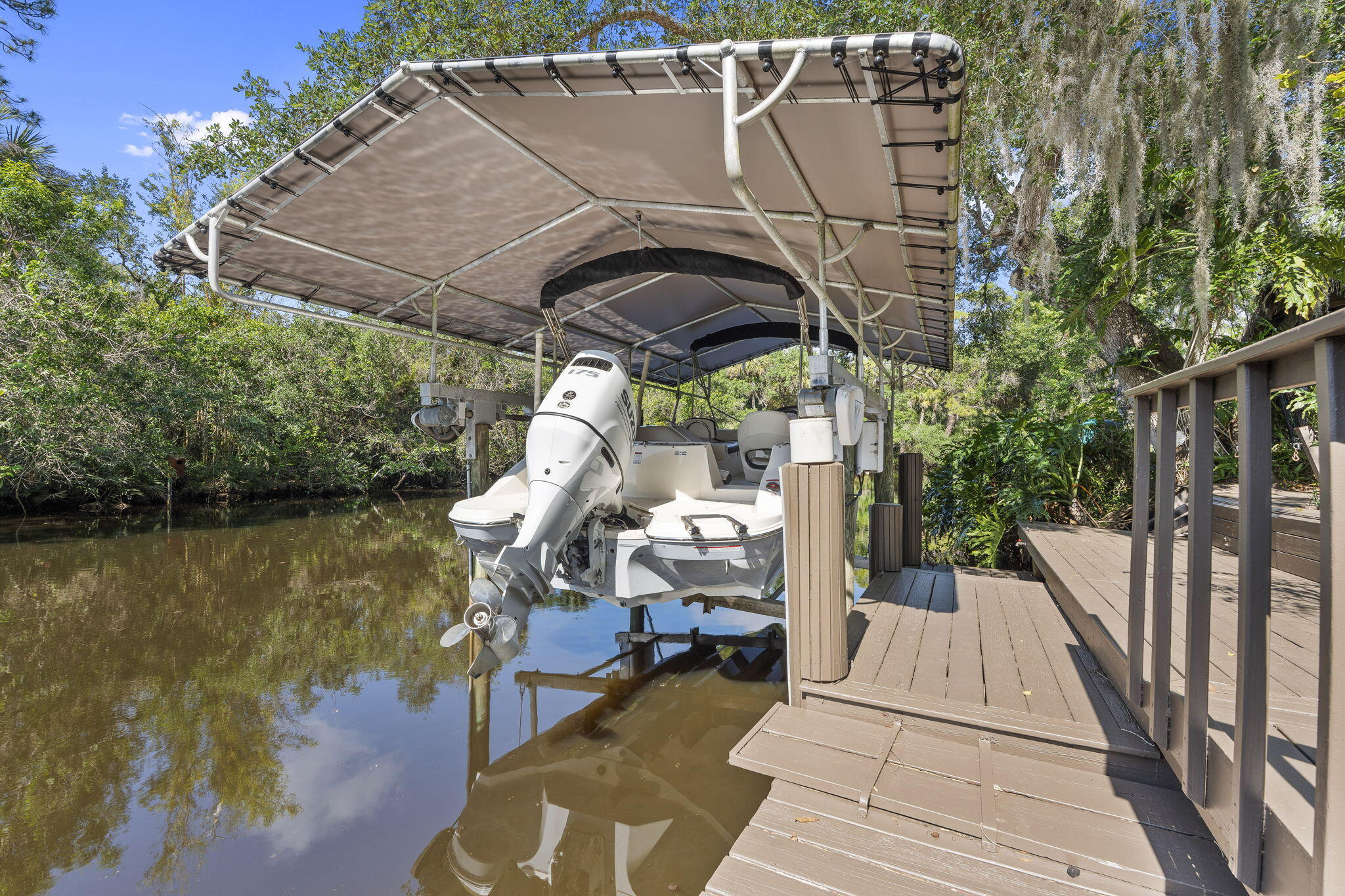 207 Cardinal Trail Stuart, FL 34997 - Photo 13 of 27 52-web-or-mls-DSC09647