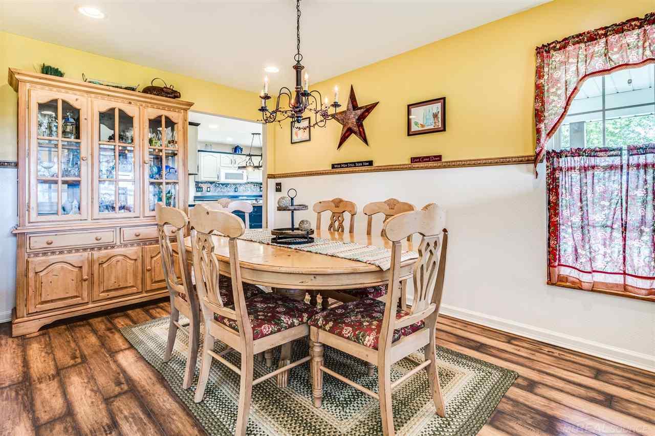 6556 Croswell Road Croswell, MI 48422 - Photo 19 of 59 Dining Room