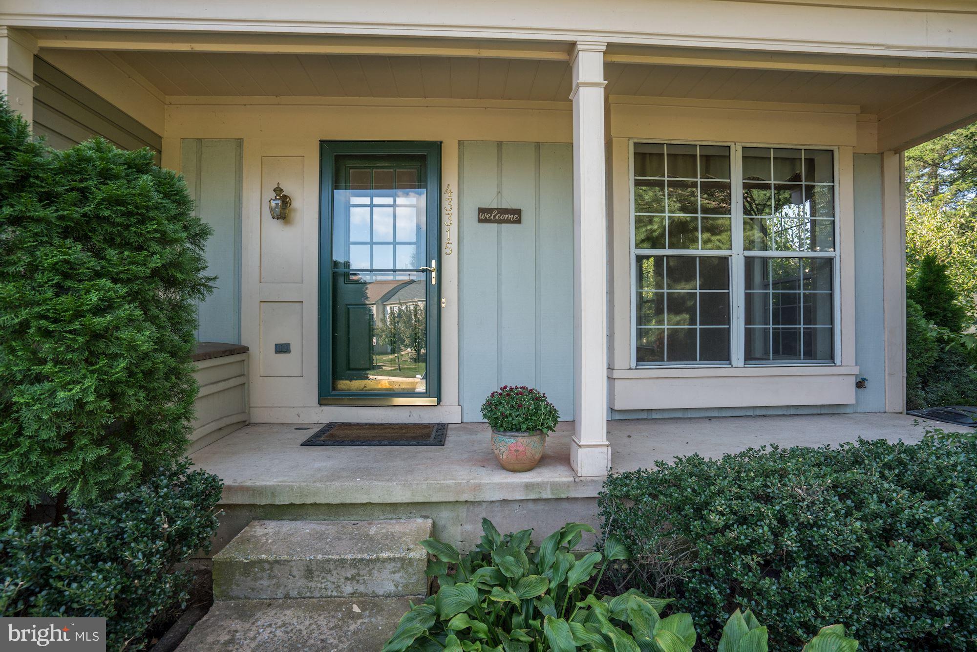 43315 Parlor Square Ashburn, VA 20147 - Photo 2 of 30