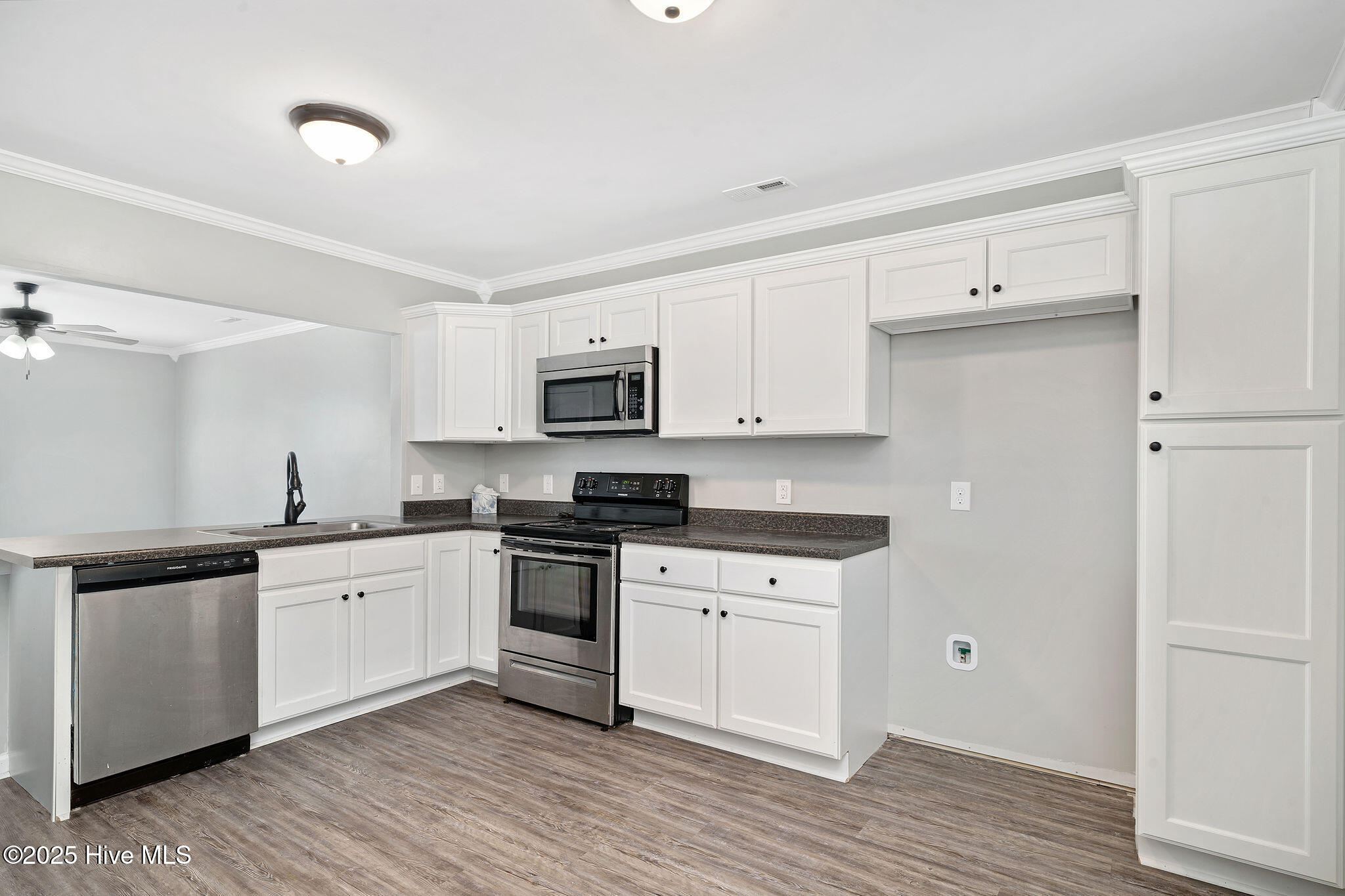 136 Cornerstone Drive Beulaville, NC 28518 - Photo 7 of 22 136cornerstone12