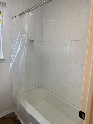 $1,800 | 1706 Elmhurst Drive, Unit A, Austin, TX 78741