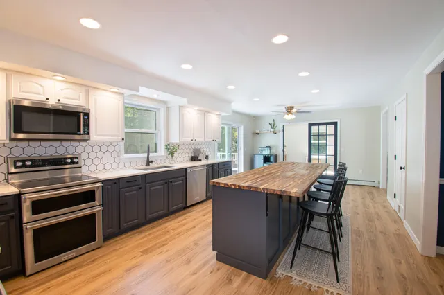 $699,900 | 55 Sand Hill Drive, Durham, ME 04222