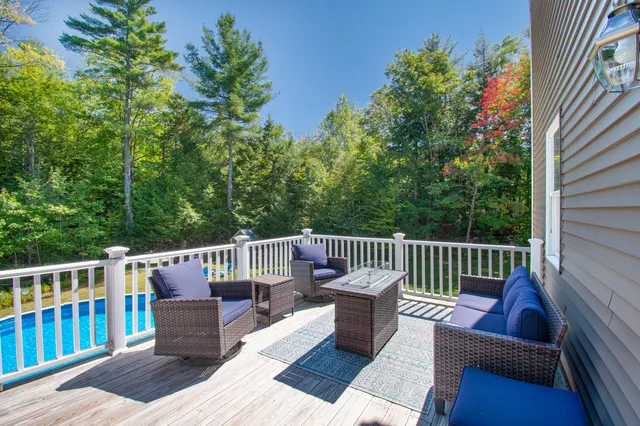 $699,900 | 55 Sand Hill Drive, Durham, ME 04222