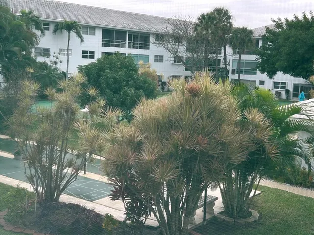 $99,000 | 2050 Northeast 39th Street, Unit 207, Lighthouse Point, FL 33064