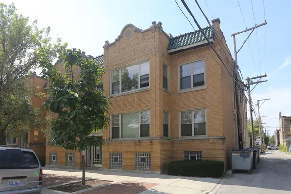 $2,400 | 5208 North Sawyer Avenue, Unit 1, Chicago, IL 60625