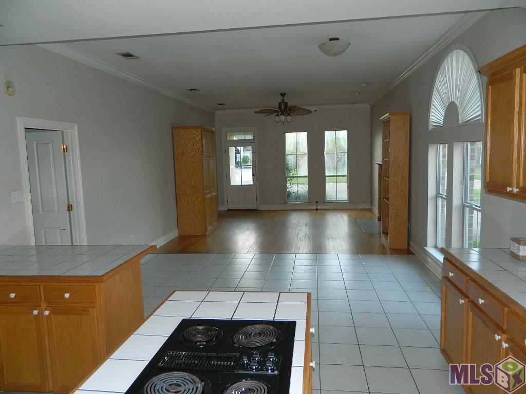 10242 Springdale Avenue Baton Rouge, LA 70810 - Photo 5 of 9