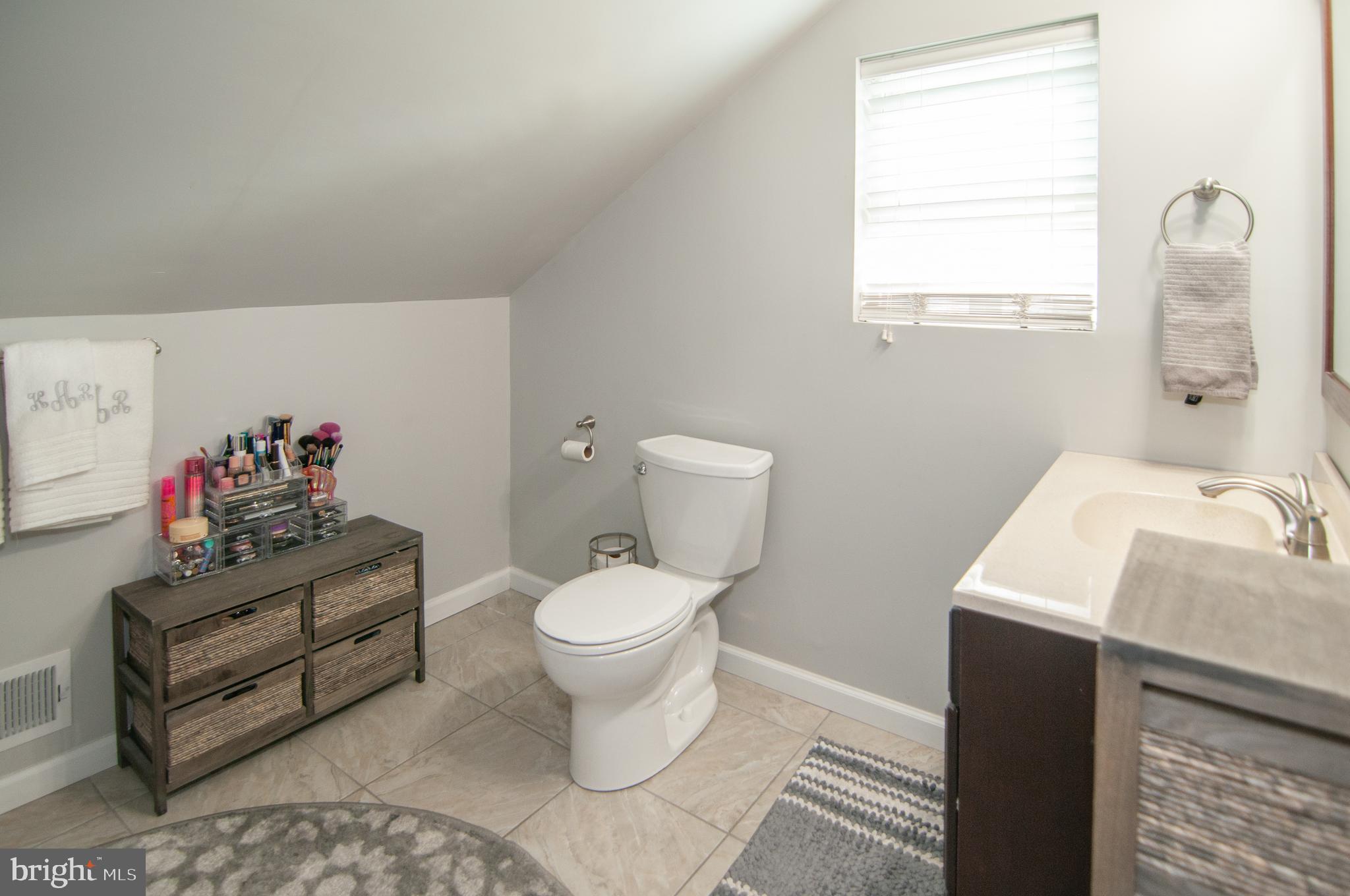 21 Dallas Road Willow Grove, PA 19090 - Photo 26 of 35 Primary Bath