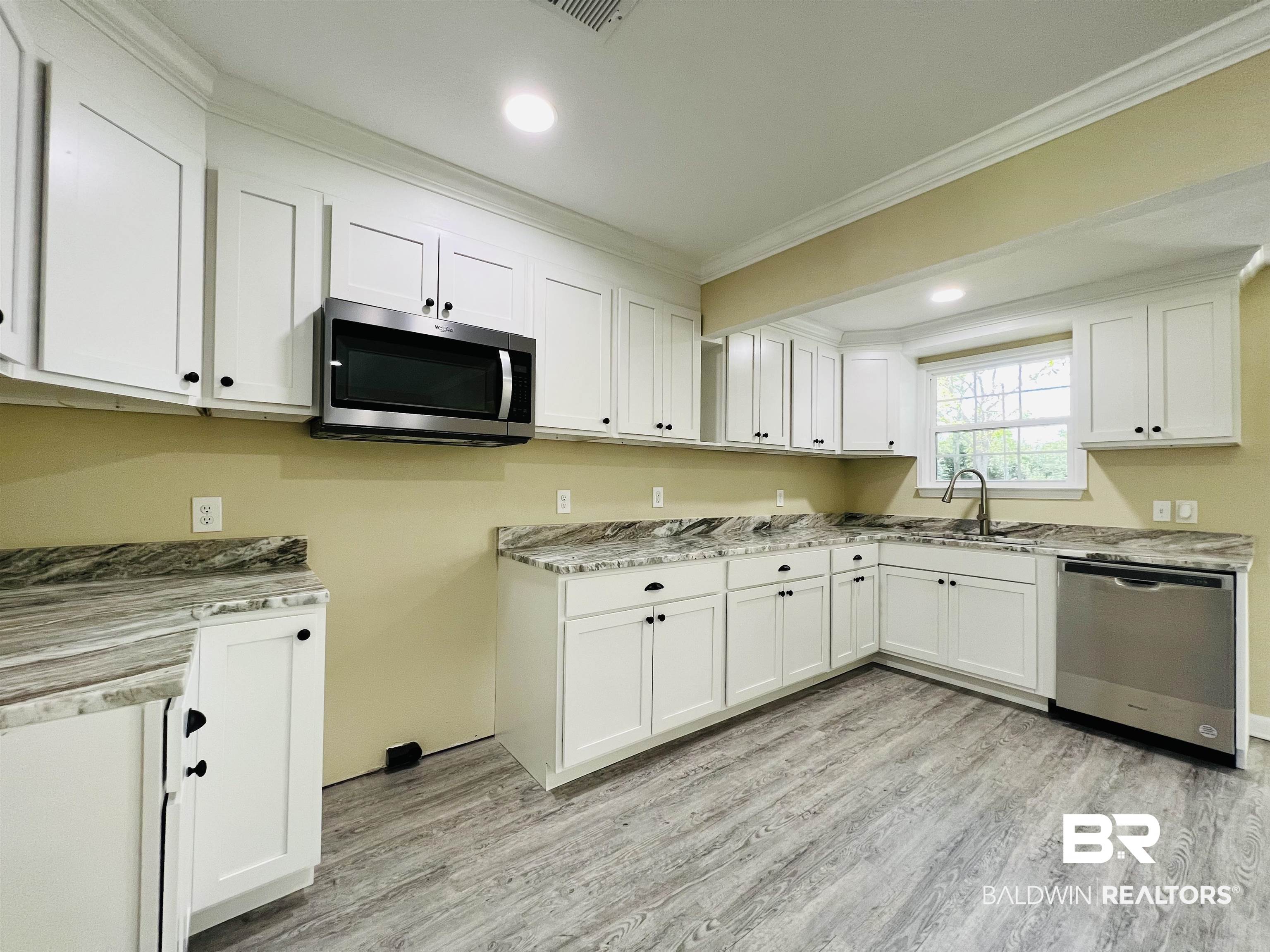 4952 MacKenzie Drive Mobile, AL 36619 - Photo 7 of 32