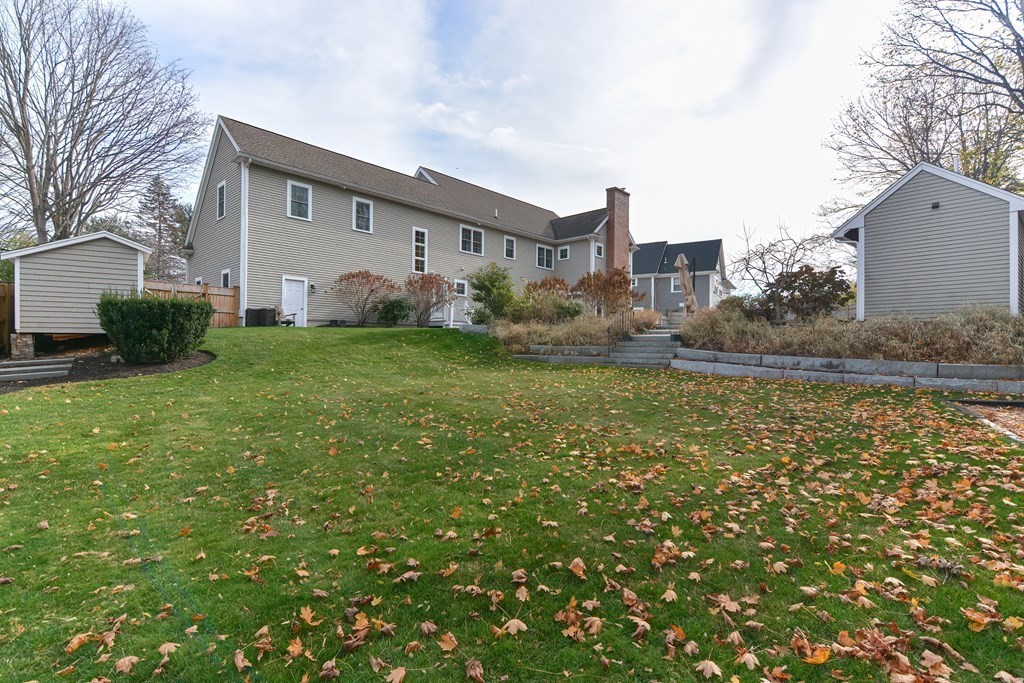 23 Elder Road Needham, MA 02494 - Photo 4 of 41