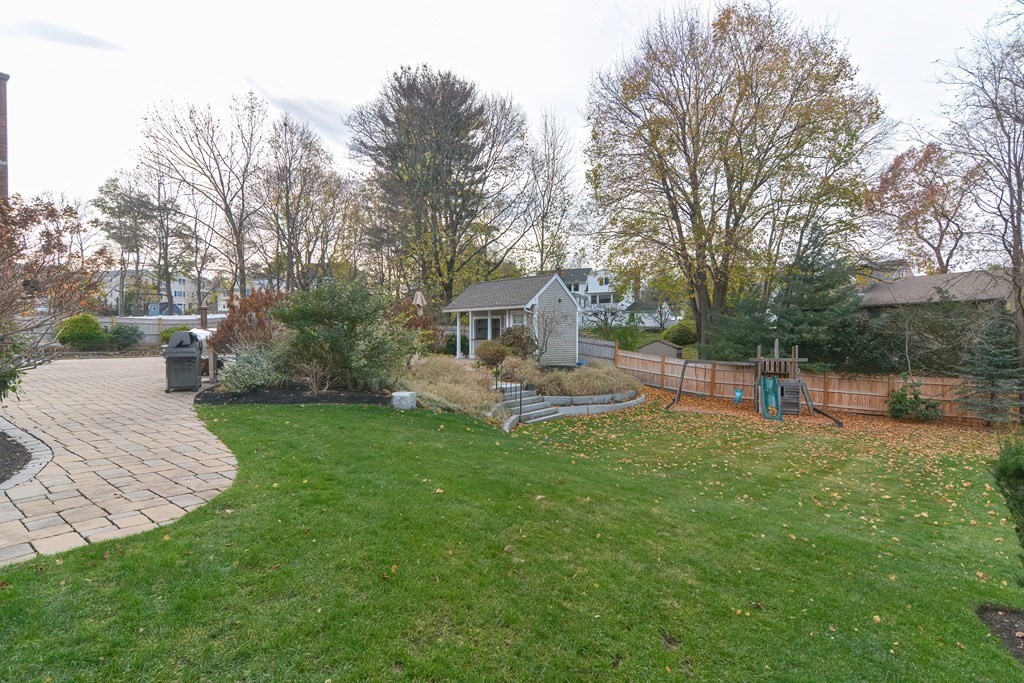 23 Elder Road Needham, MA 02494 - Photo 5 of 41