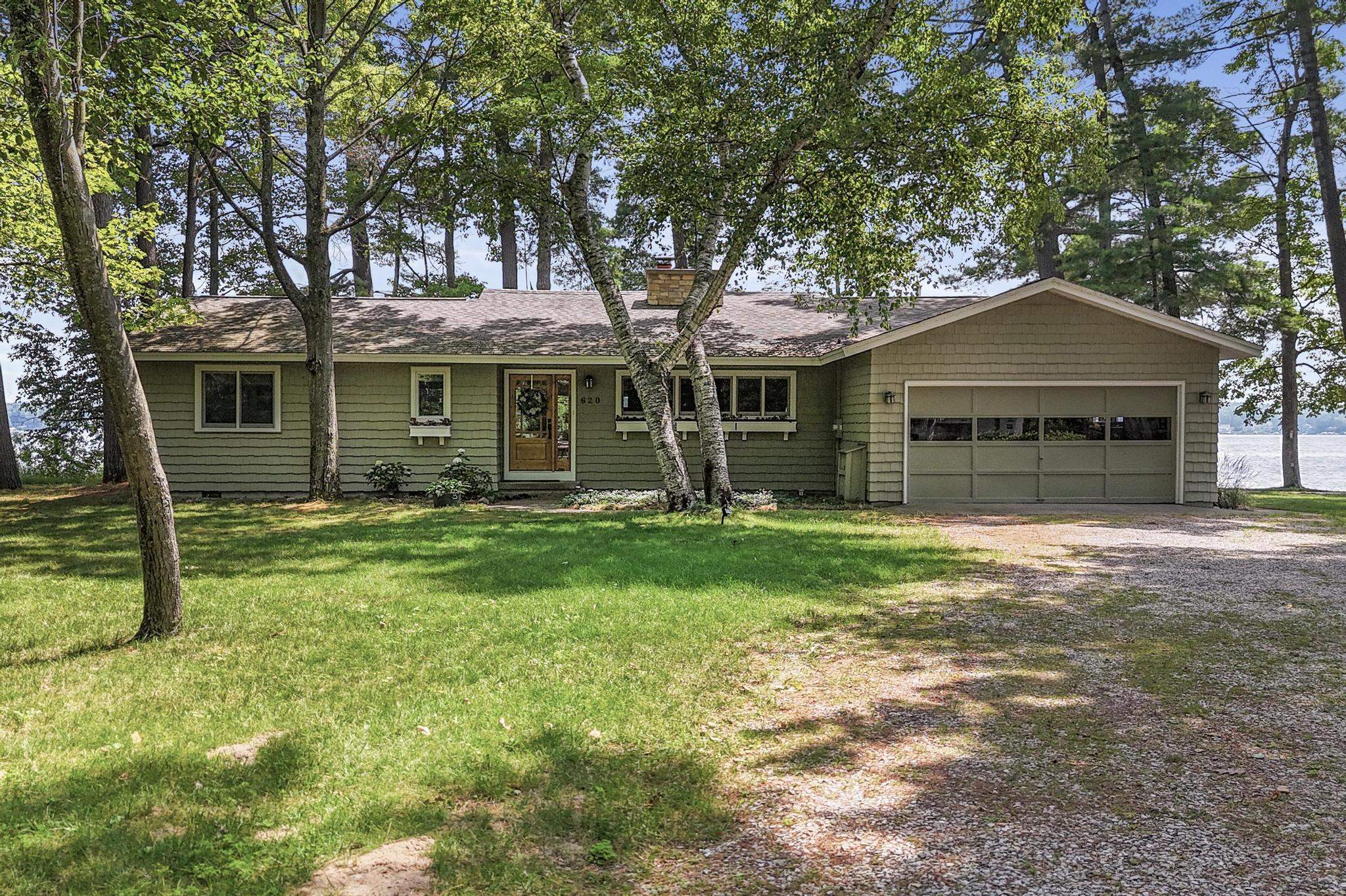 620 Lakewood Road Traverse City, MI 49685 - Photo 9 of 74