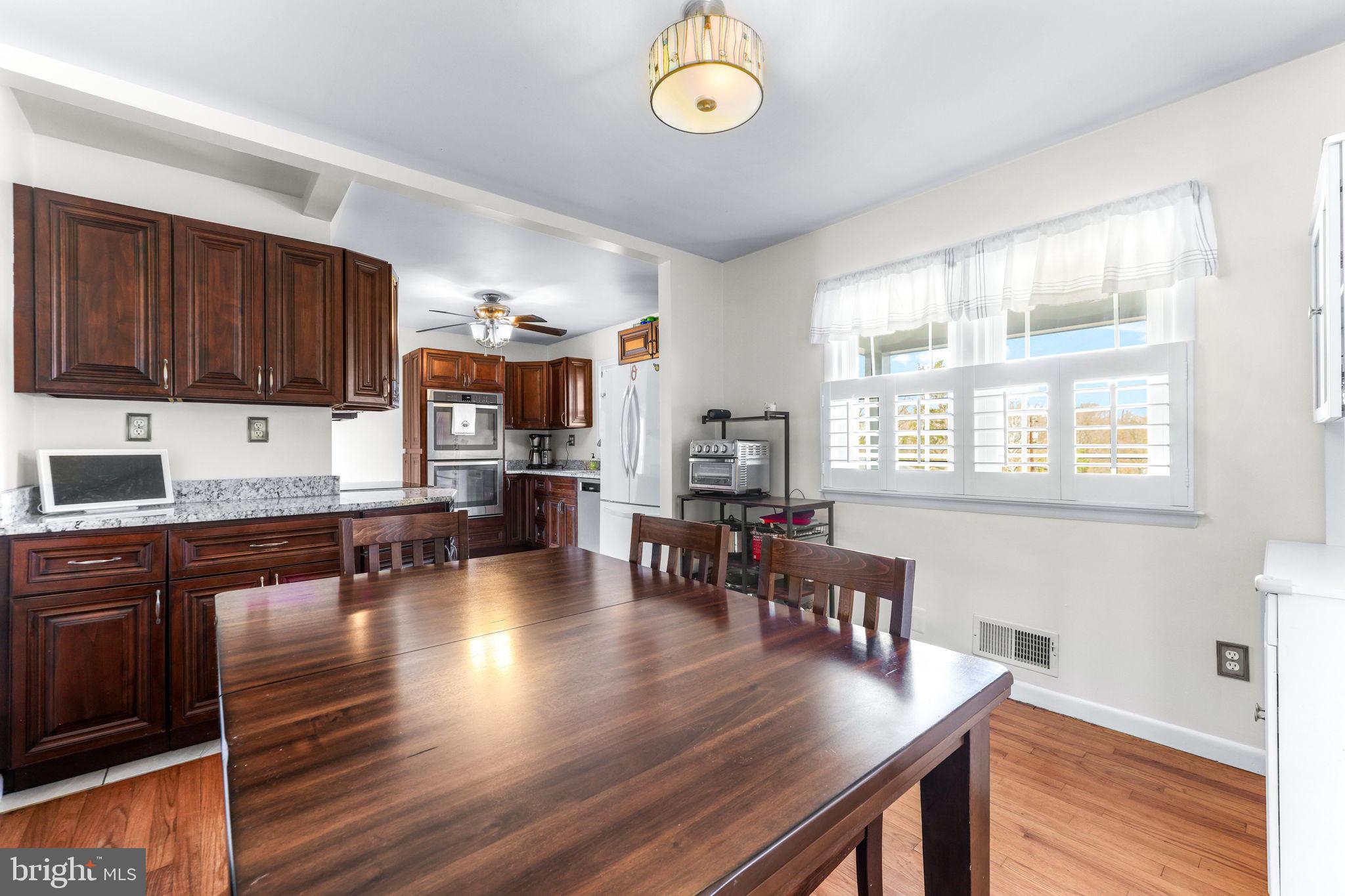 763 Hawthorne Road Linthicum Heights, MD 21090 - Photo 13 of 38