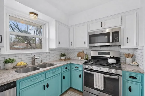 $2,000 | 1824 Cordell Street, Denton, TX 76201
