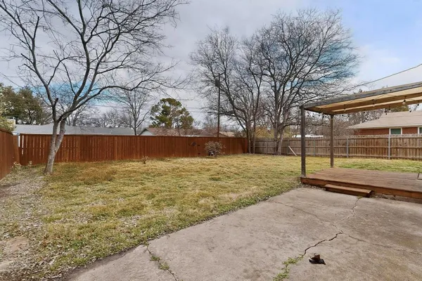 $2,000 | 1824 Cordell Street, Denton, TX 76201