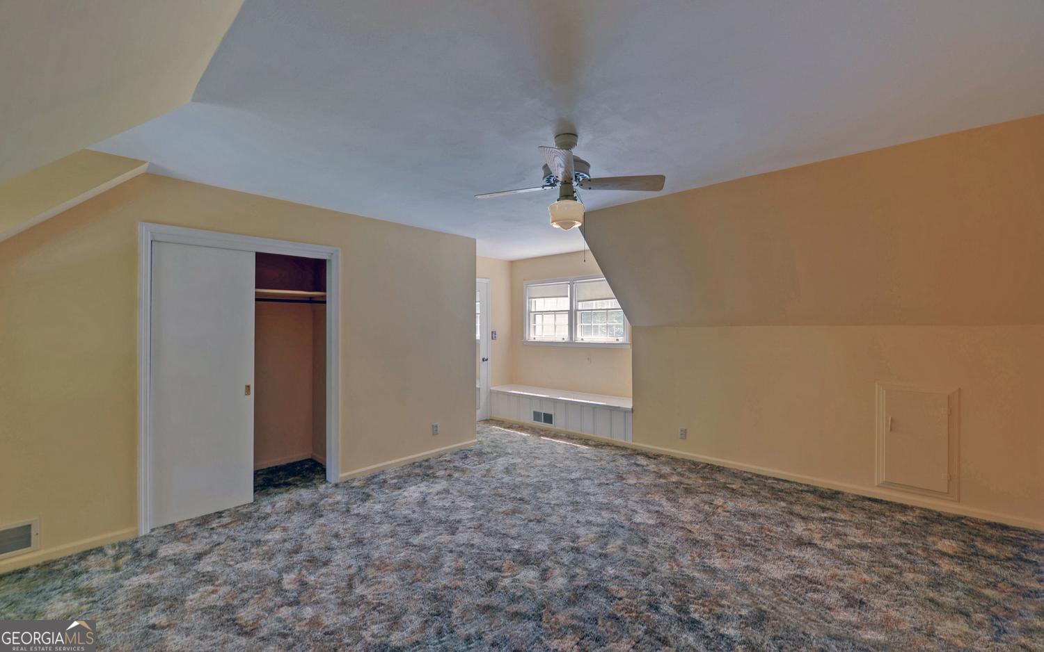 400 Harris Street Toccoa, GA 30577 - Photo 34 of 49 a view of an empty room with a window