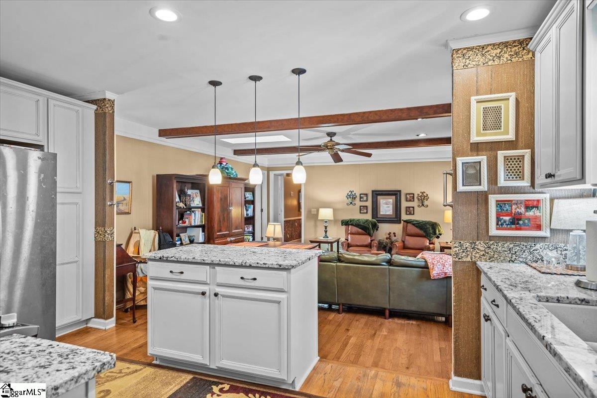 217 Parliament Road Greenville, SC 29615 - Photo 5 of 24 Gallery Image 5