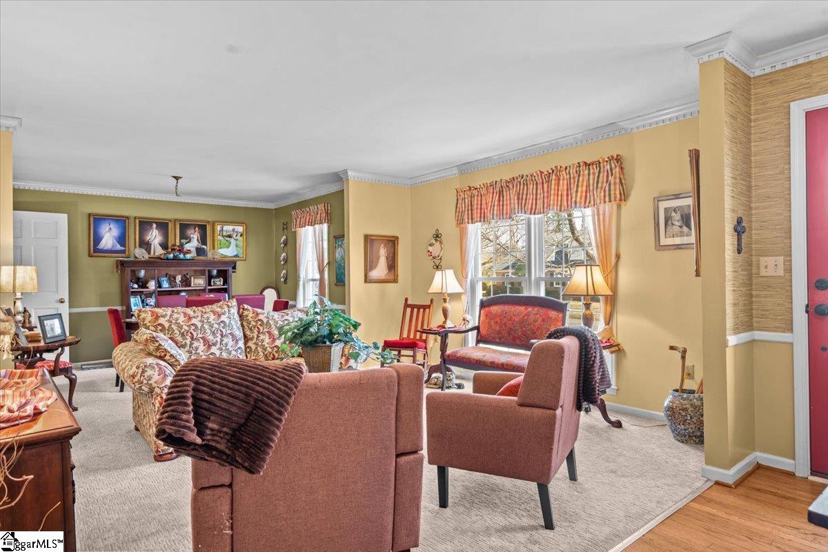 217 Parliament Road Greenville, SC 29615 - Photo 8 of 24 Gallery Image 8
