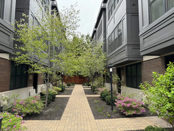 $1,299,888 | 312 East Cullerton Street, Unit C, Chicago, IL 60616