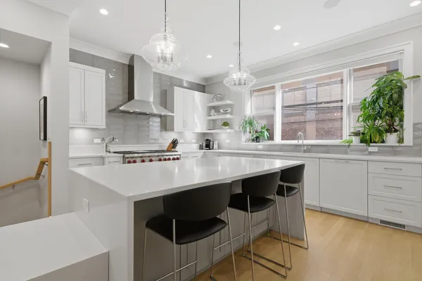 $1,299,888 | 312 East Cullerton Street, Unit C, Chicago, IL 60616
