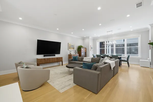 $1,299,888 | 312 East Cullerton Street, Unit C, Chicago, IL 60616