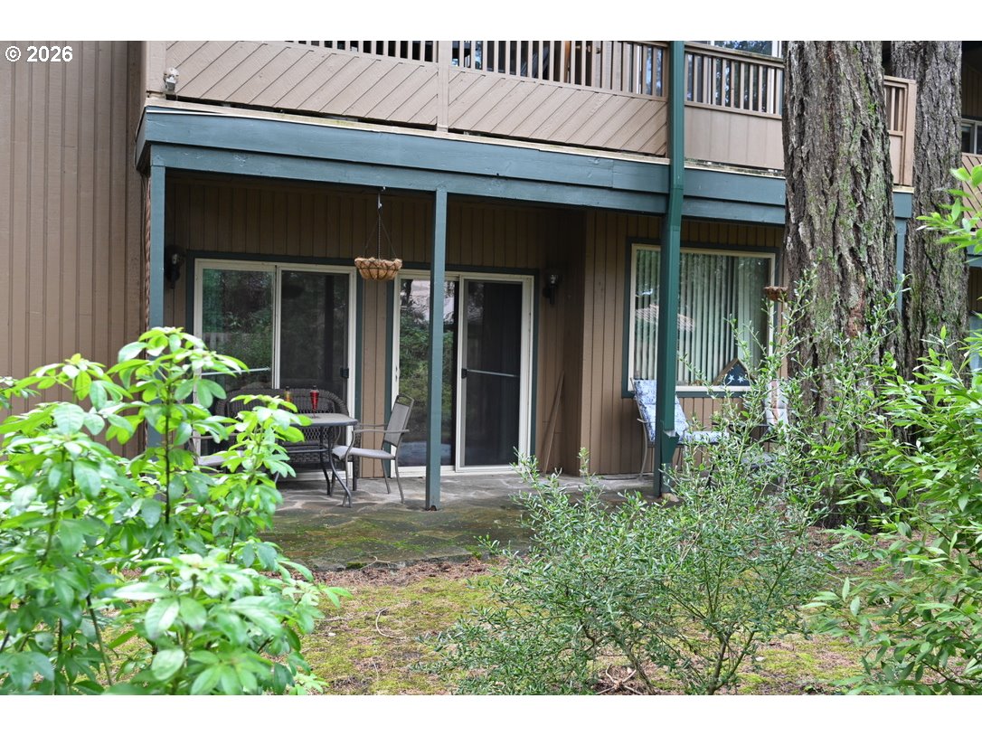 3268 Southeast 153rd Avenue Portland, OR 97236 - Photo 21 of 27 Patio