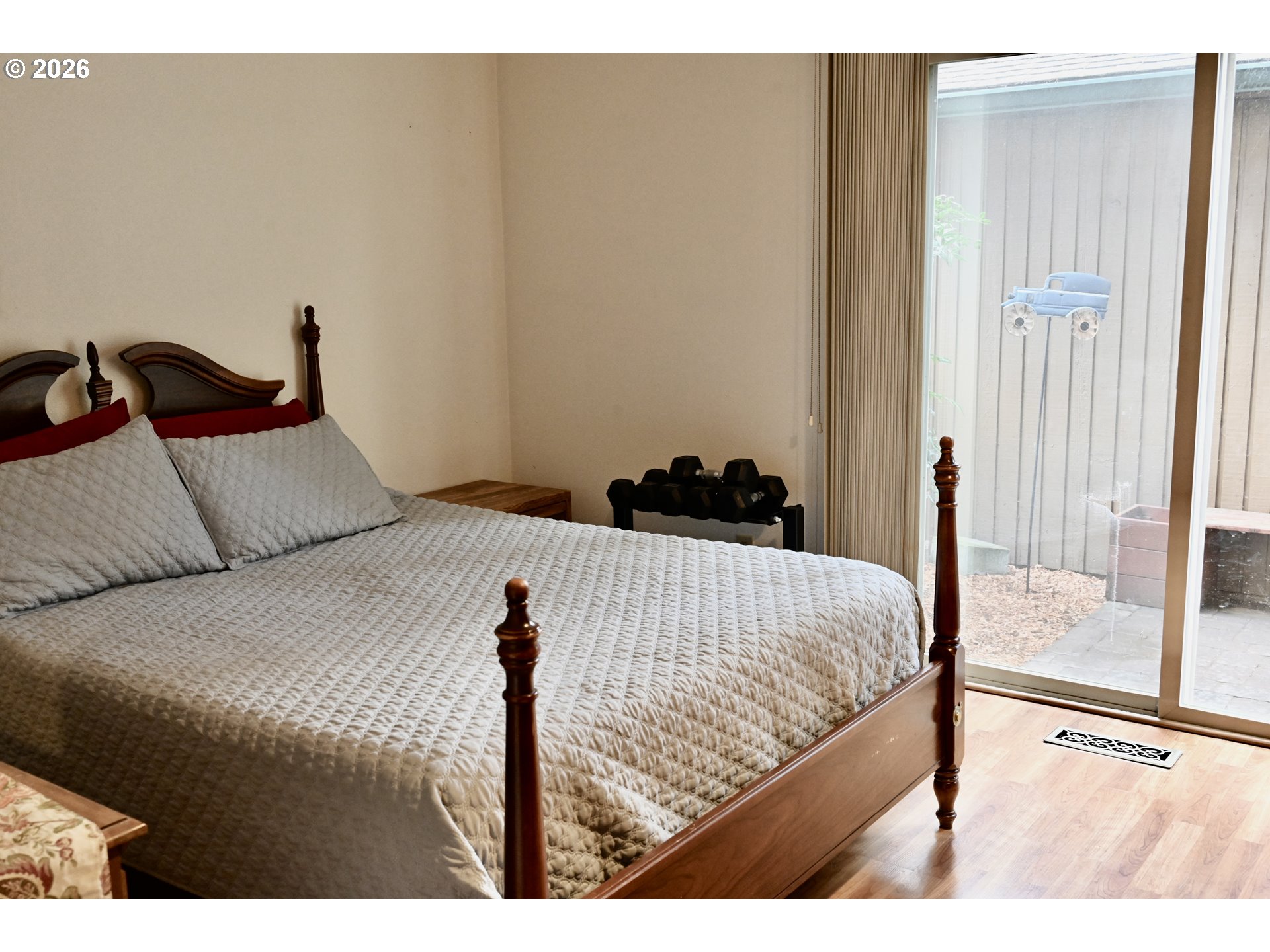 3268 Southeast 153rd Avenue Portland, OR 97236 - Photo 25 of 27 Pond