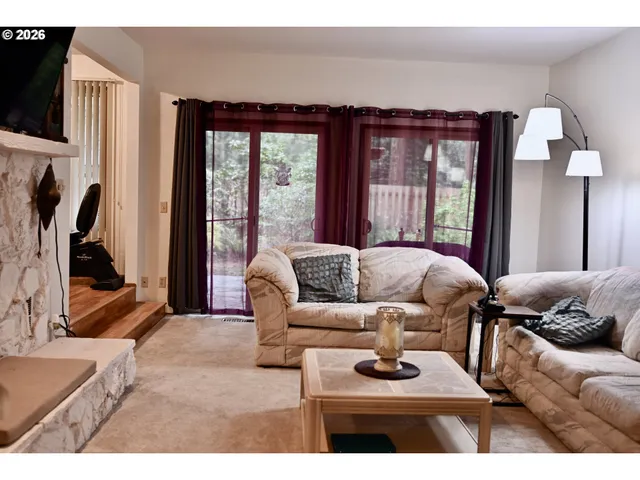 $275,000 | 3268 Southeast 153rd Avenue, Portland, OR 97236