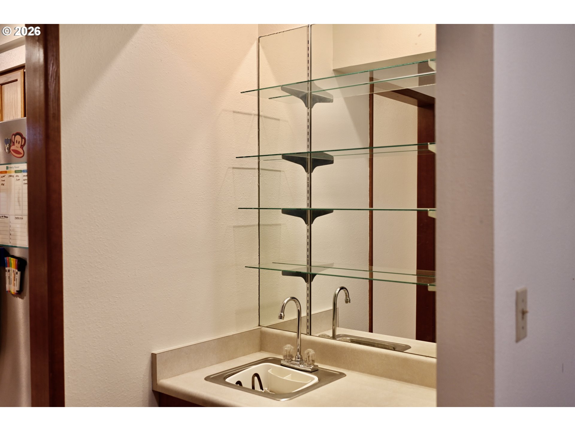 3268 Southeast 153rd Avenue Portland, OR 97236 - Photo 5 of 27 Living Room/Entrance