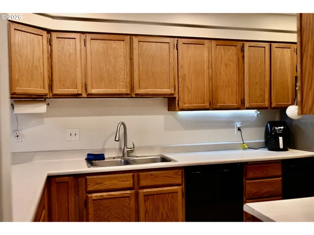 $275,000 | 3268 Southeast 153rd Avenue, Portland, OR 97236