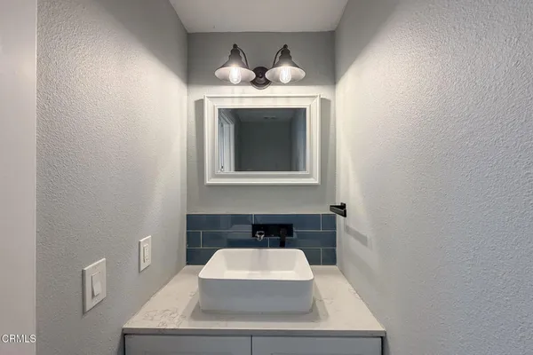 $4,050 | 4950 Nautilus Street, Oxnard, CA 93035