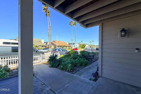 $4,050 | 4950 Nautilus Street, Oxnard, CA 93035
