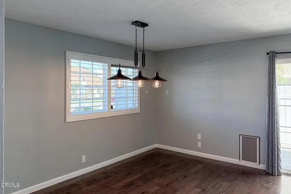$4,050 | 4950 Nautilus Street, Oxnard, CA 93035