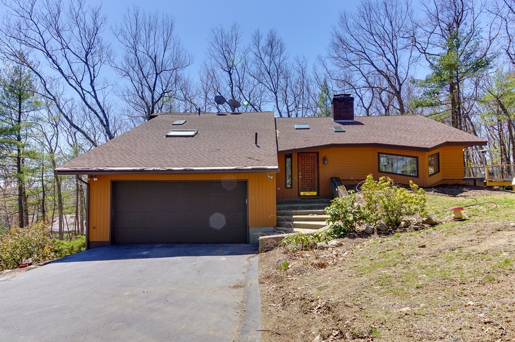 8 Notch Brook Road Shrewsbury, MA 01545 - Photo 5 of 29 Gallery Image 5