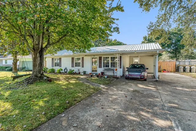 $325,000 | 132 Loizos Drive Northwest, Fort Walton Beach, FL 32548