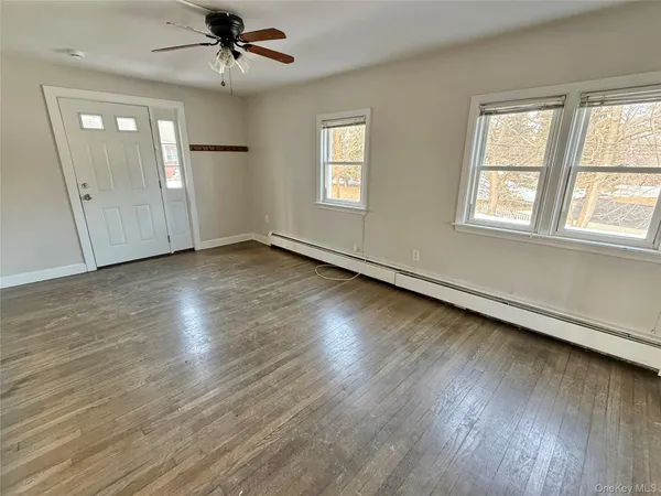 $1,795 | 4 Riverview Avenue, Unit 2, New Windsor, NY 12553