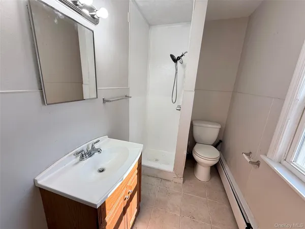 $1,795 | 4 Riverview Avenue, Unit 2, New Windsor, NY 12553