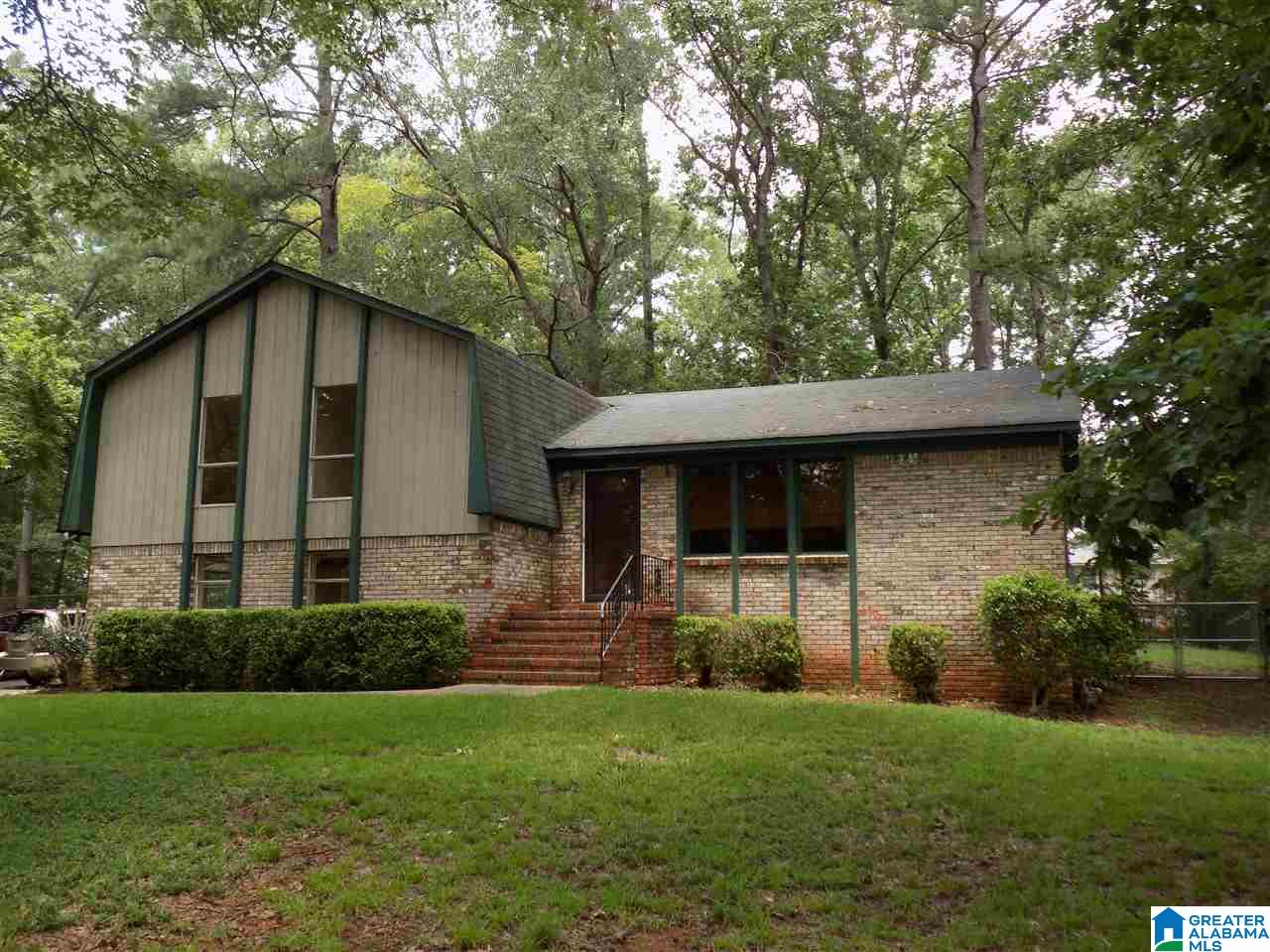 109 Maple Street Alabaster, AL 35114 - Photo 3 of 24