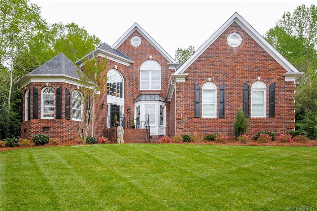 3933 Huckleberry Road Charlotte, NC 28210 - Photo 1 of 24 Gallery Image 1