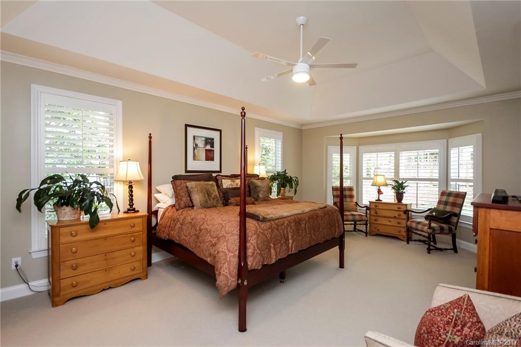 3933 Huckleberry Road Charlotte, NC 28210 - Photo 16 of 24 Gallery Image 16