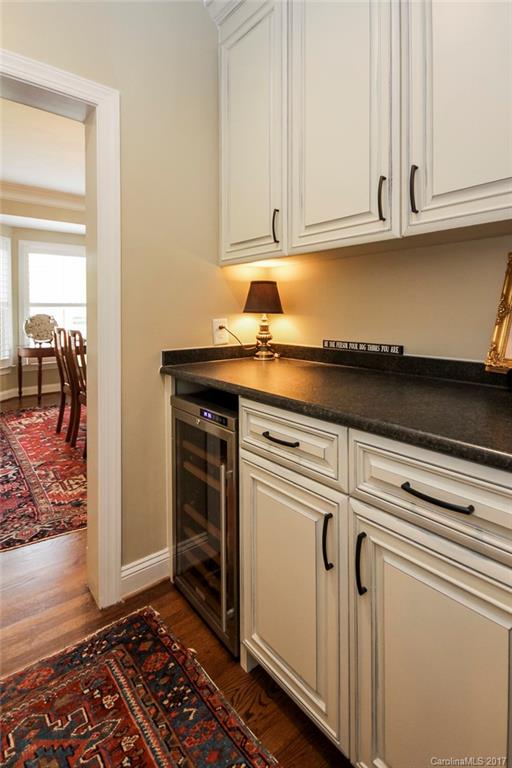 3933 Huckleberry Road Charlotte, NC 28210 - Photo 7 of 24 Gallery Image 7