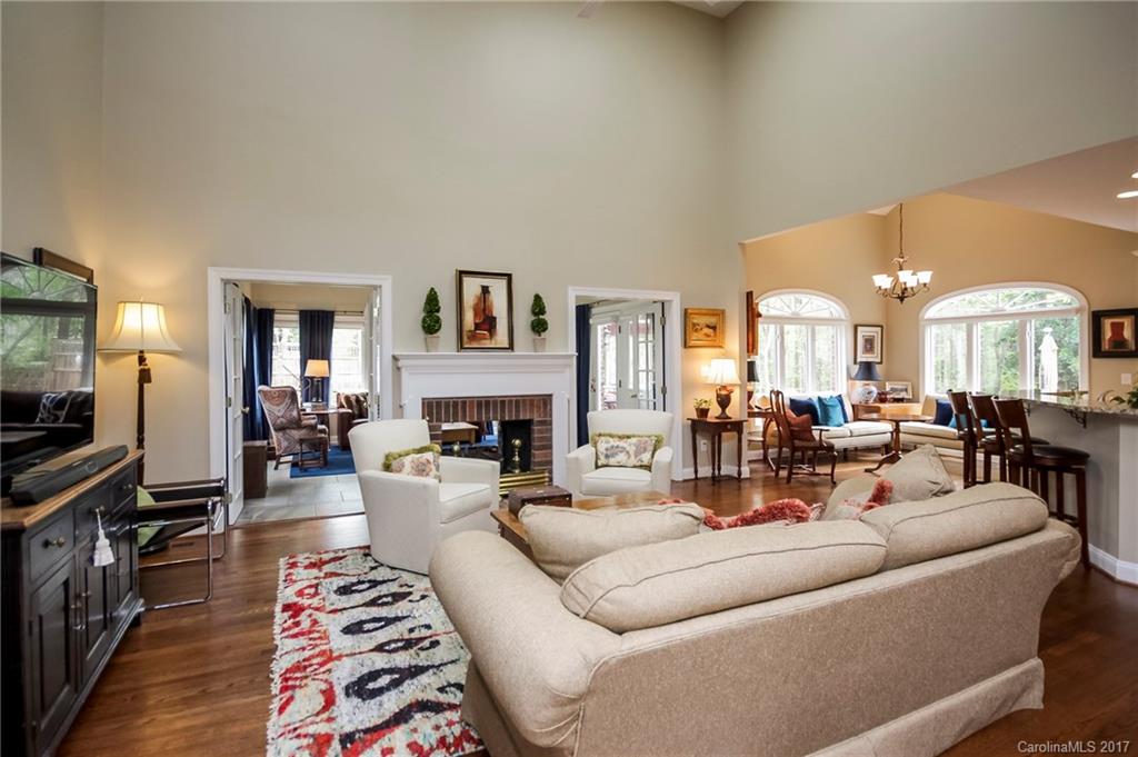 3933 Huckleberry Road Charlotte, NC 28210 - Photo 9 of 24 Gallery Image 9
